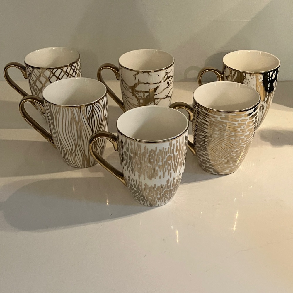 Certified International Gold and Cream Mug Set - Picture 1 of 9